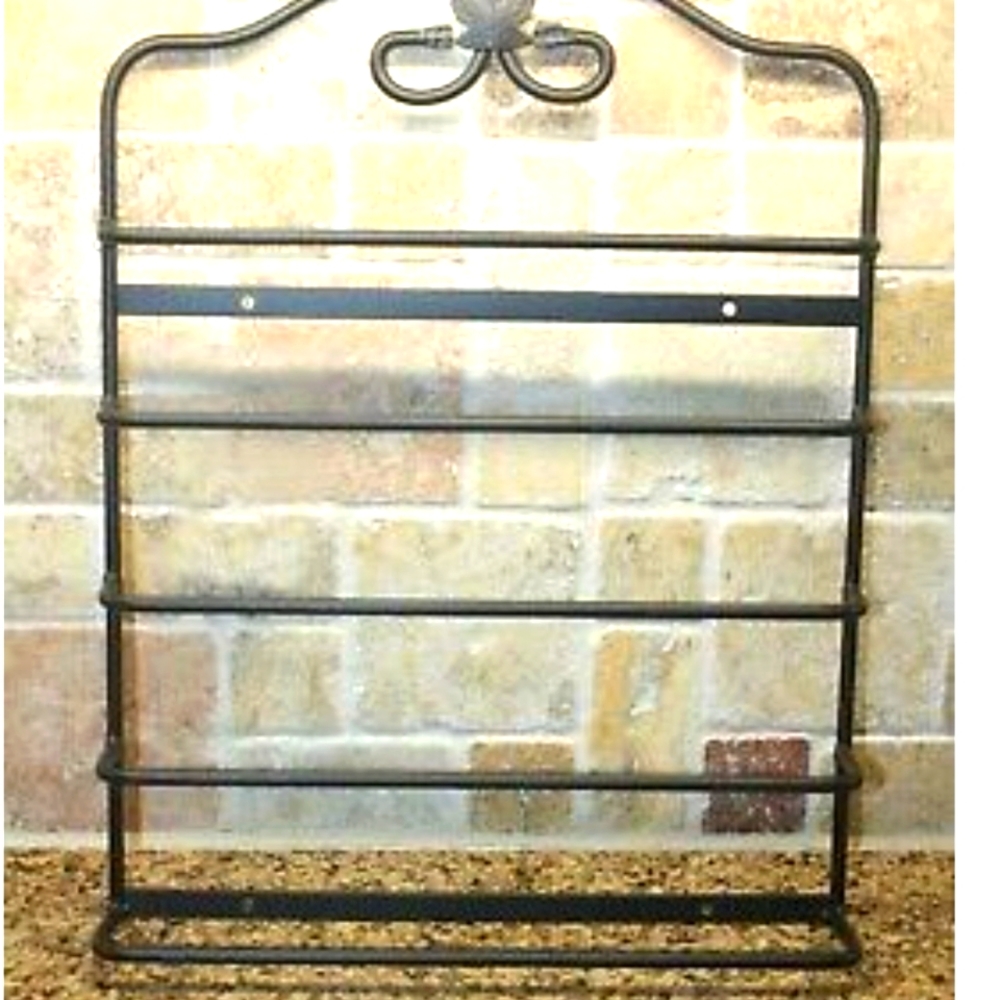 Longaberger Foundry Metalworks Wrought Iron Magazine Rack